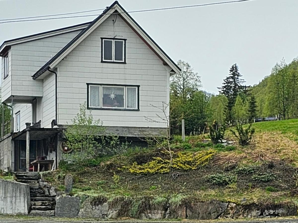 Holiday Home Among The Pearls Of Norway Stranda  Extérieur photo